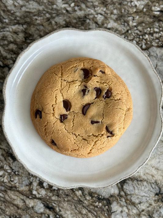 Chocolate Chip Giant Cookie